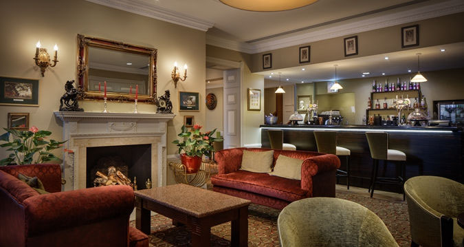 Bespoke sofas for hotel lounge & bar